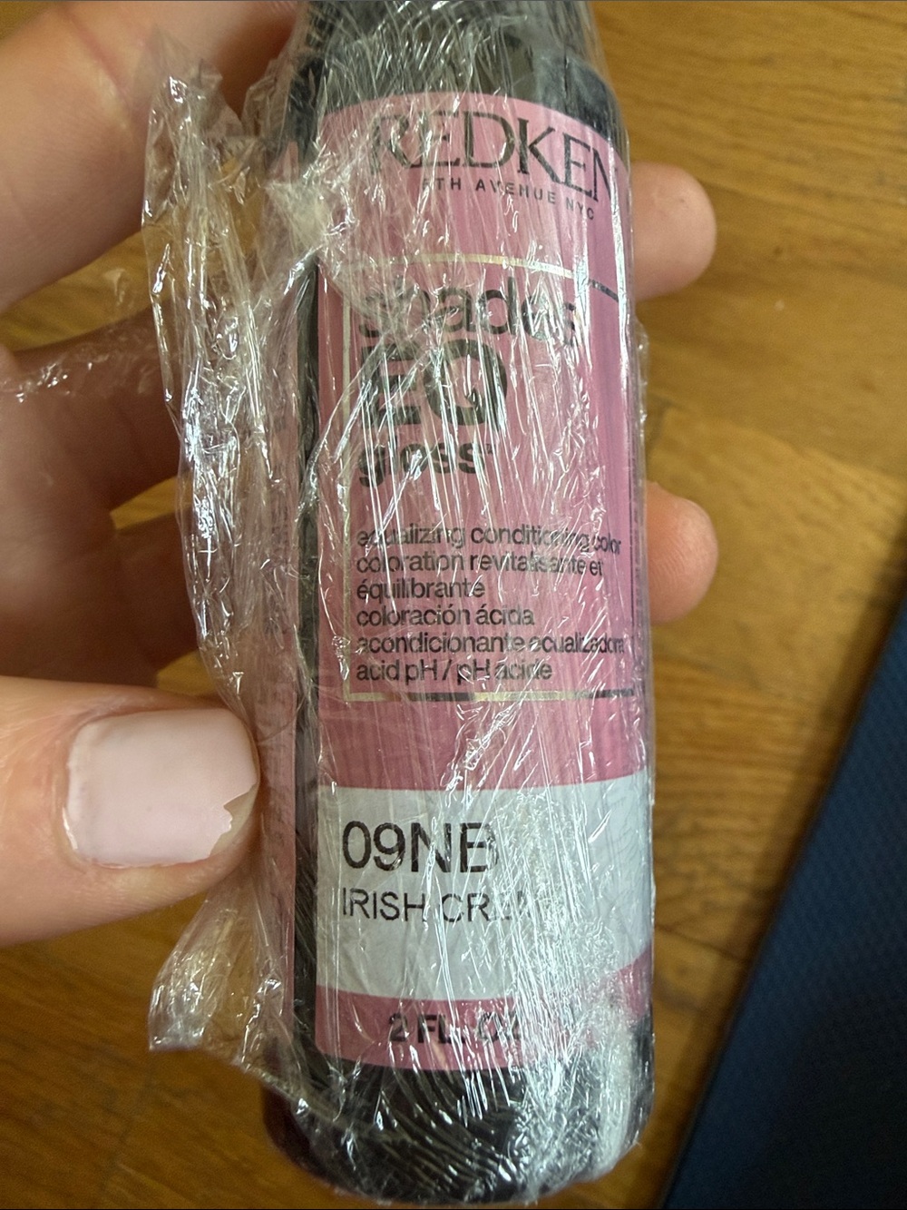 Redken EQ 09NB  Irish Cream